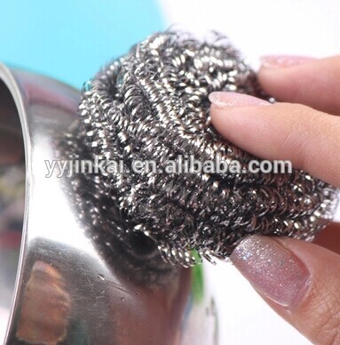 Kitchen stainless steel scourer